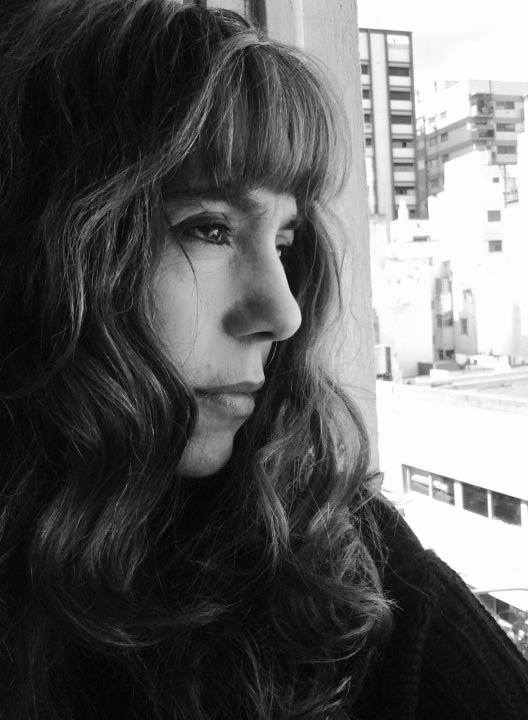 Que la poesa sea para todos, pero en serio. Por Claudia Ainchil (Poeta/periodista)